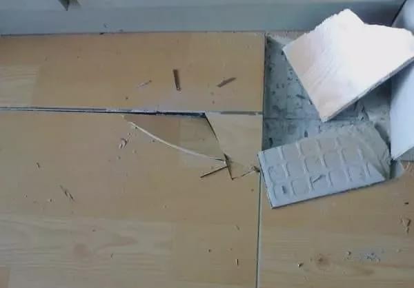 墙砖翘起来了怎么回事啊(墙砖翘起来了怎么回事啊图片) 墙砖翘起来了怎么回事啊(墙砖翘起来了怎么回事啊图片)